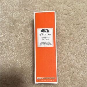 Origins GinZing SPF 40 Energy-Boosting Tinted Moisturizer